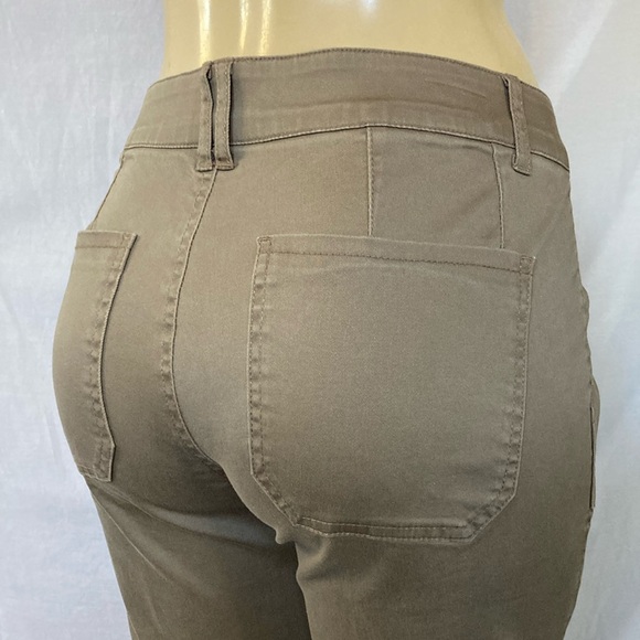 DEMOCRACY Jeans Tummy Control Size 8 Roll Cuff Cargo Utility Khaki Pants NWOT - Picture 1 of 9